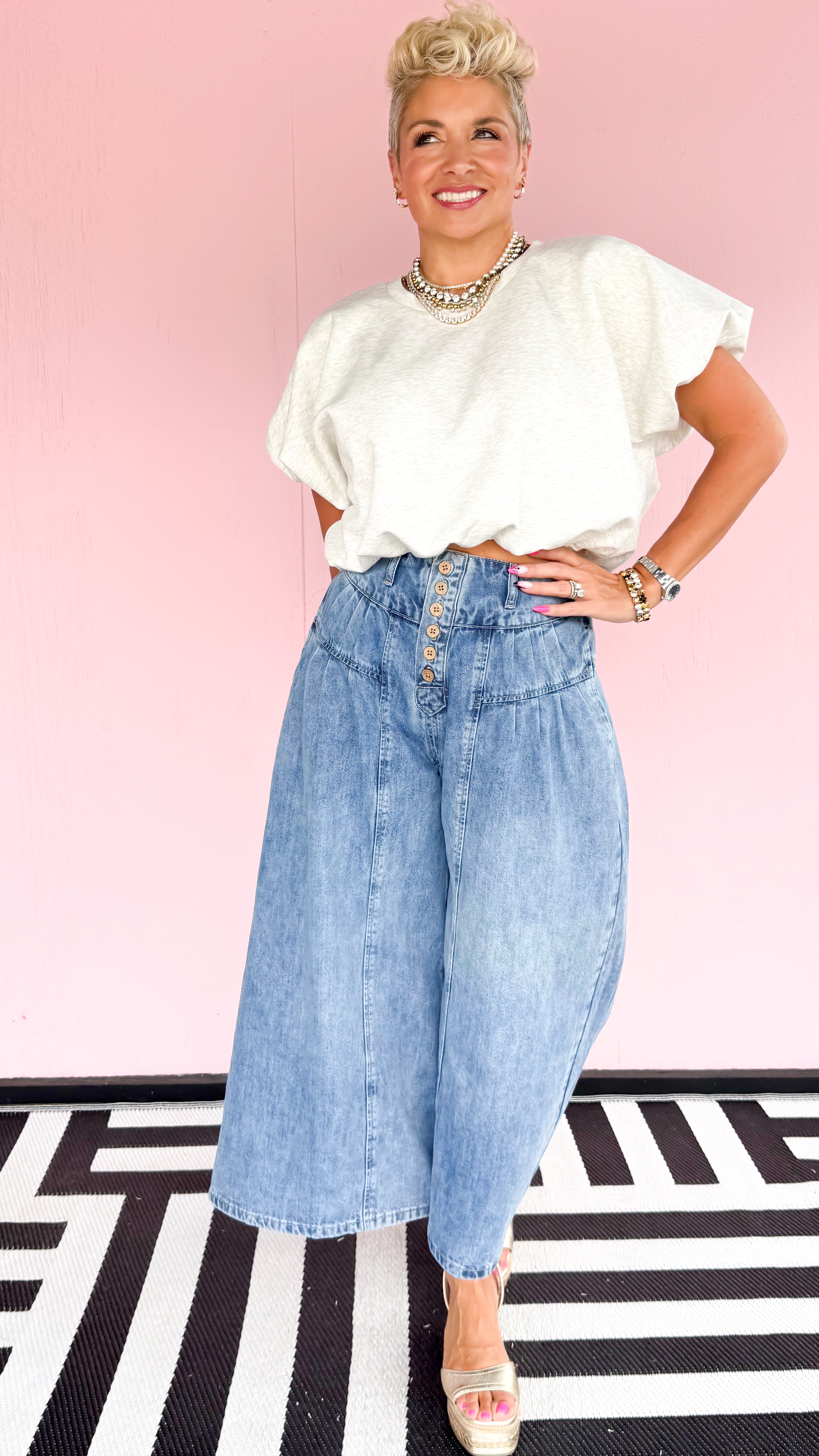 Scuba Bubble Hem & Sleeve Crop Top in Grey