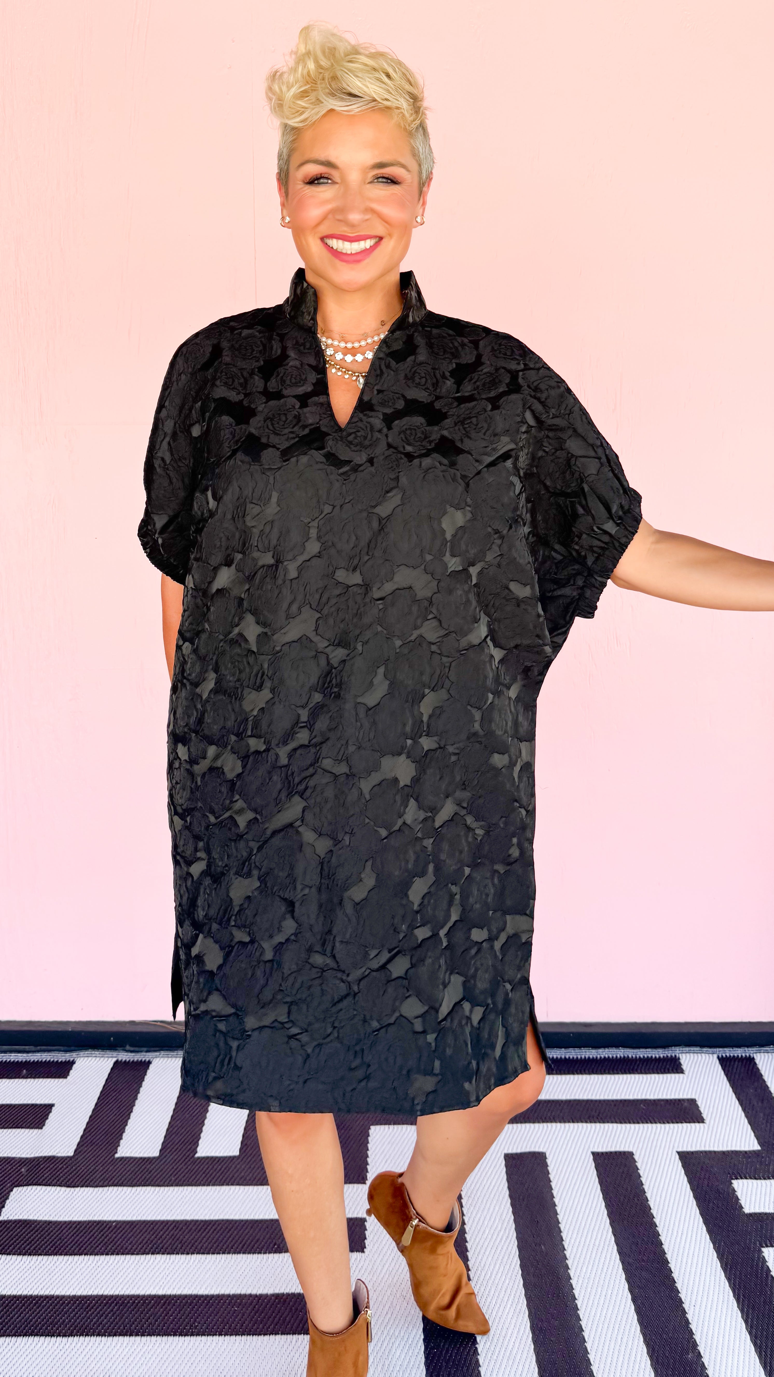 Rose Embossed Short Dress/Black