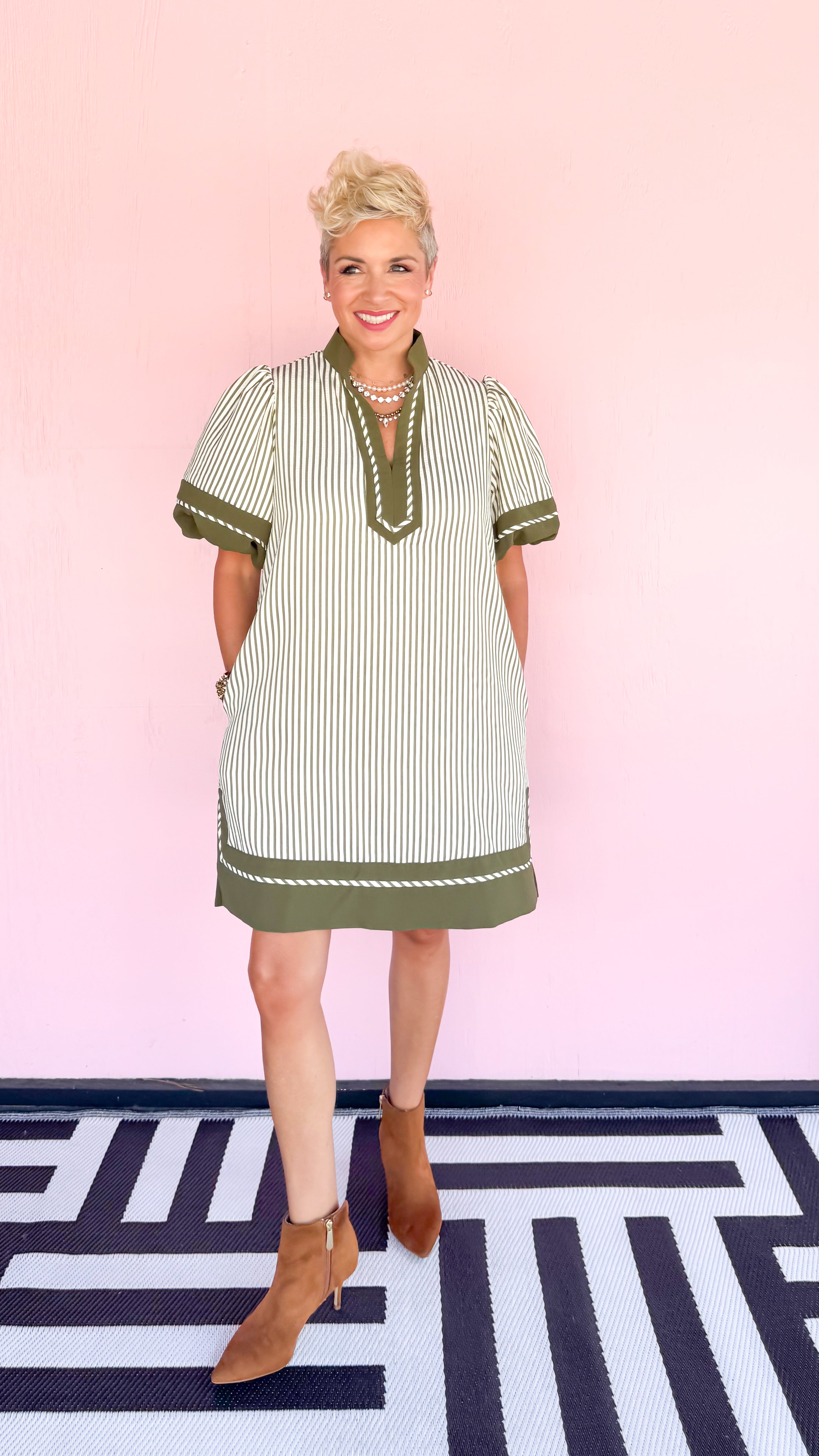 Jenessa Seersucker Short Dress/Green
