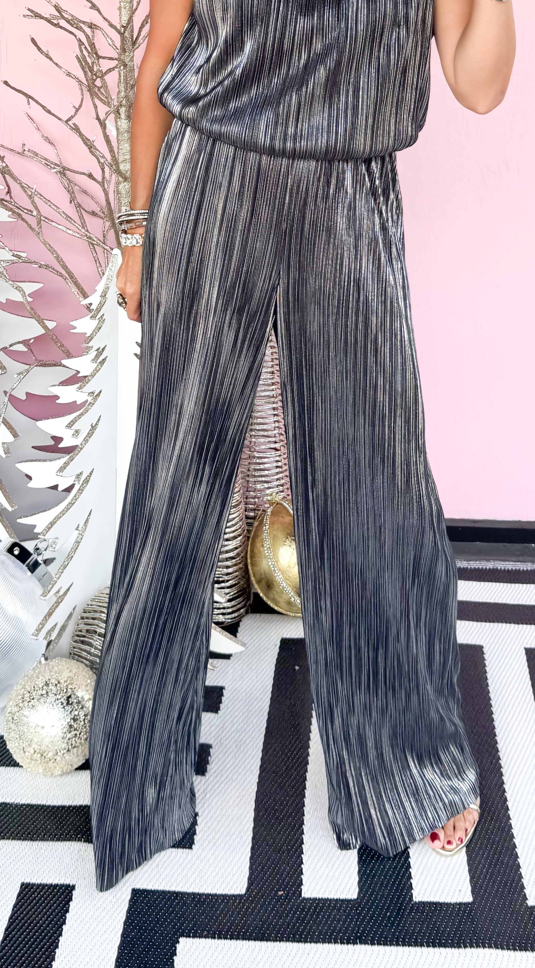 Metallic Pleated Pants/Black