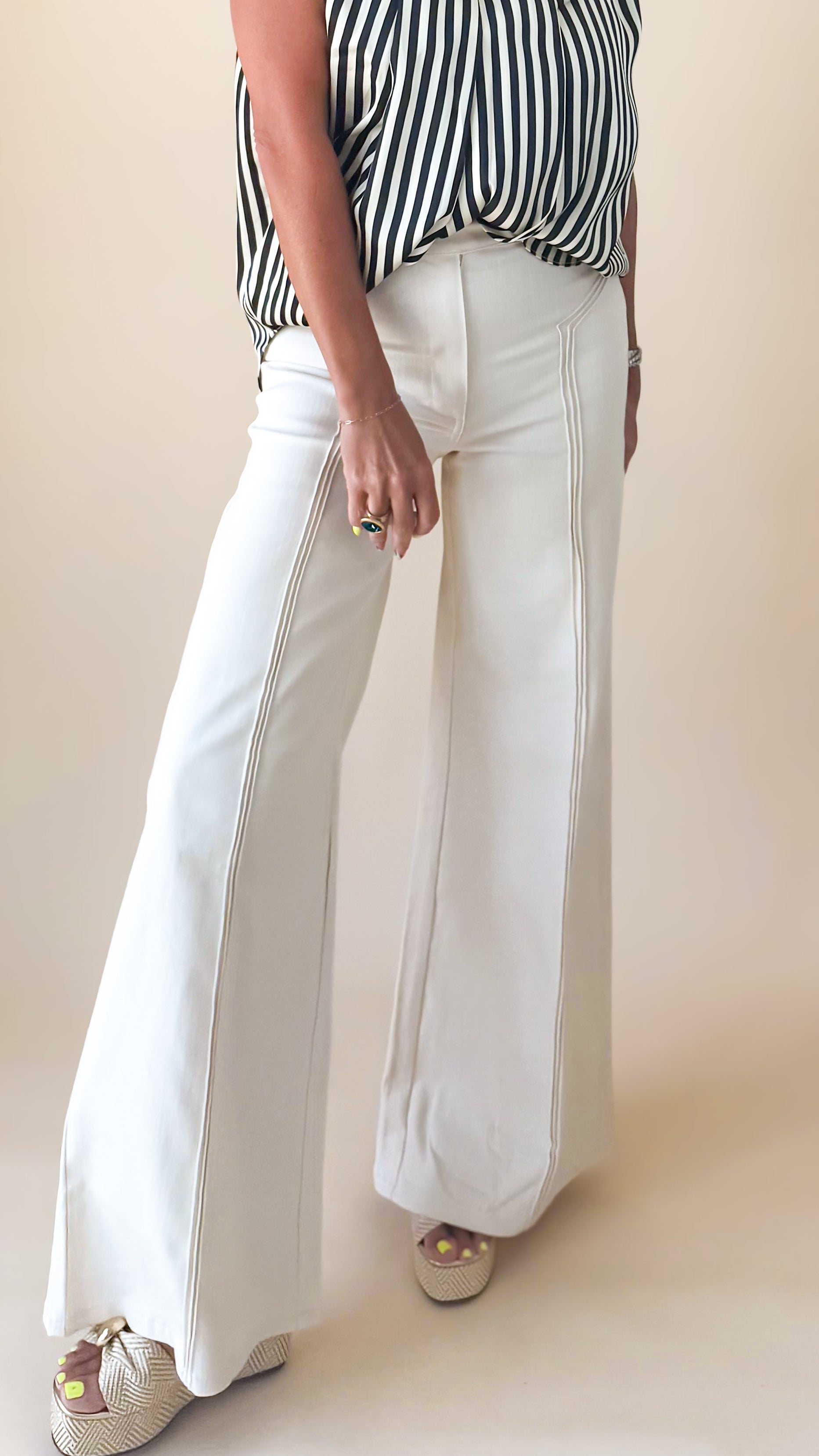 Contrast Detail HW Jean/Ivory