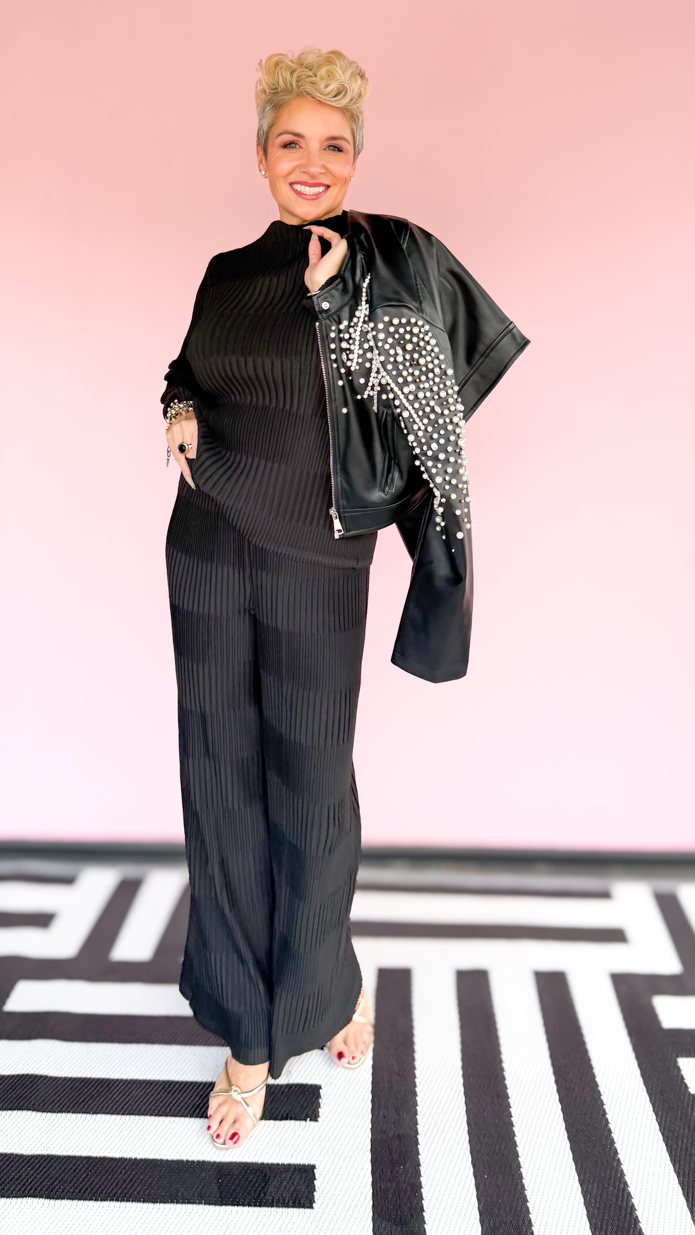 Pleated Wide Leg Pants/Black