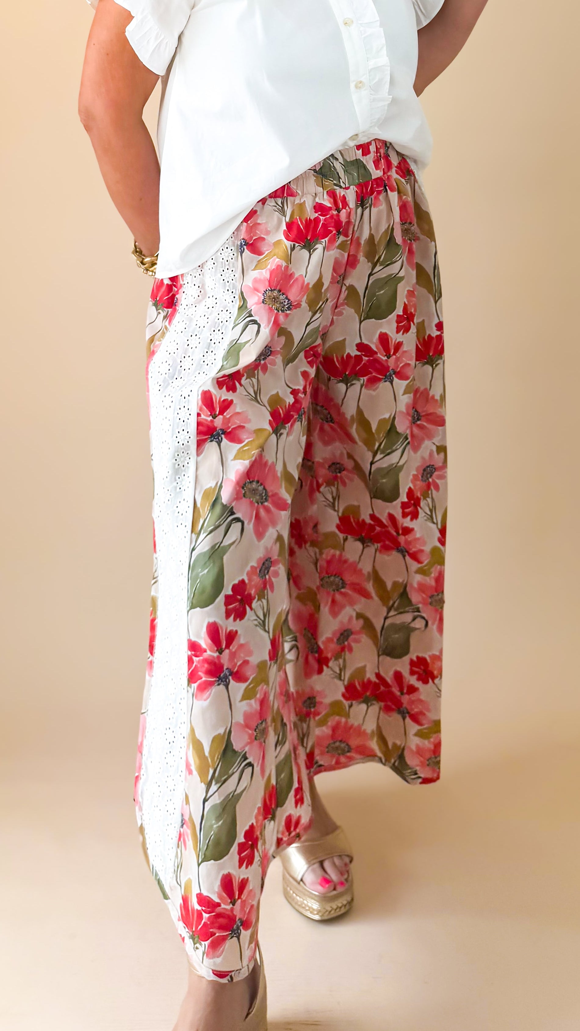 Eyelet Trim Floral Wide Leg Pants