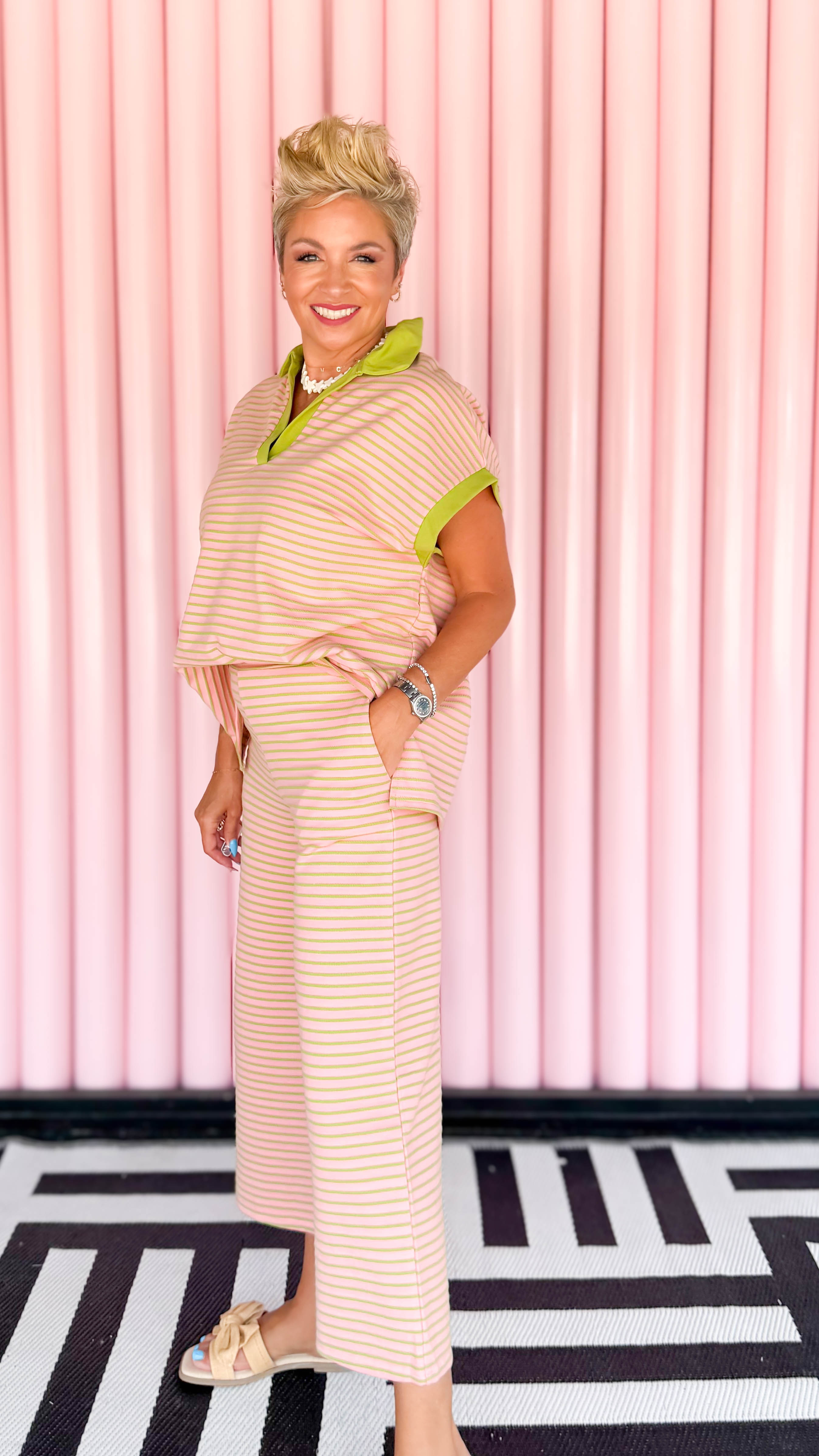 Wide Leg Cropped Stripe Pant