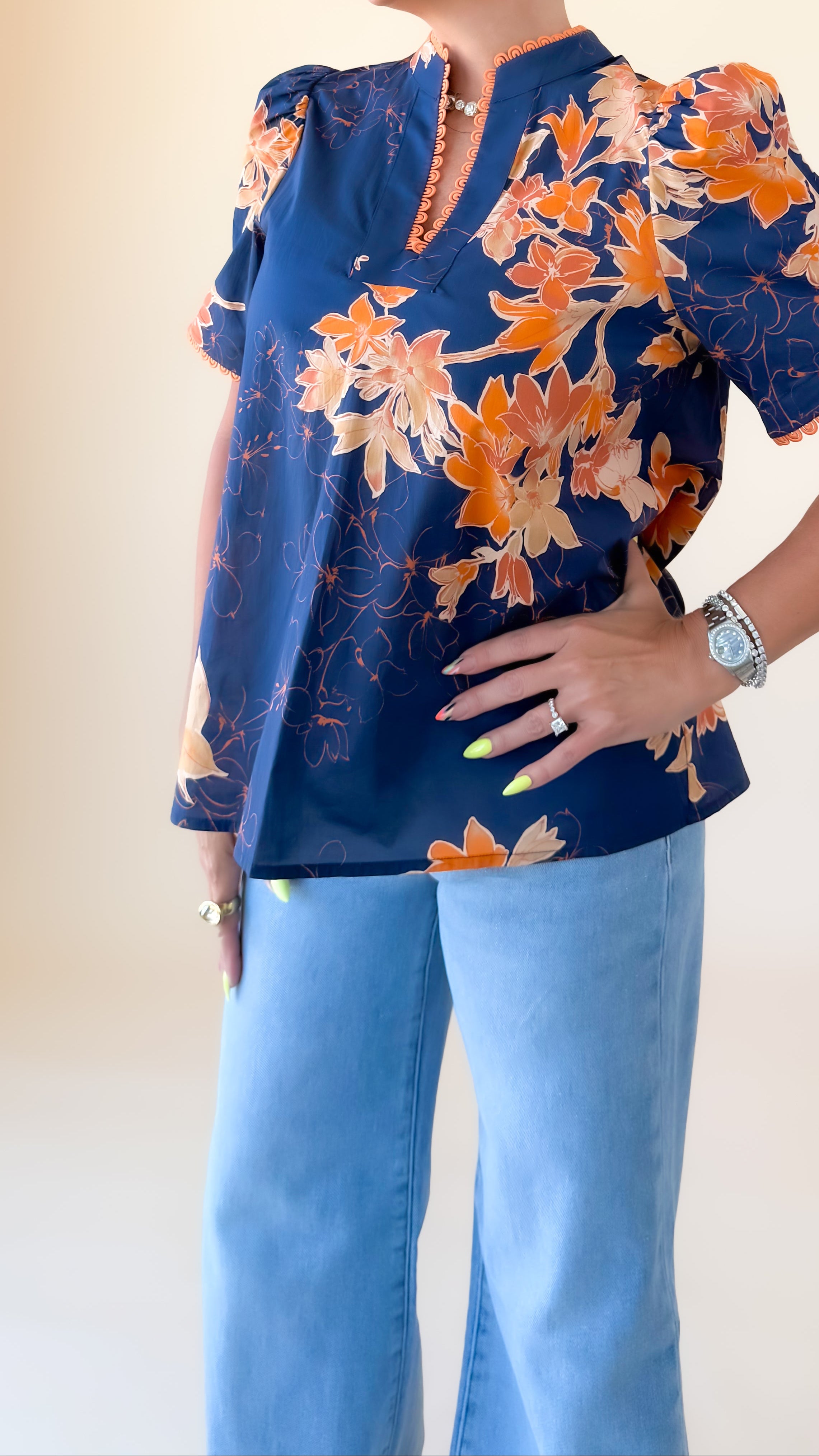 Floral Scallop Hem Top/Navy
