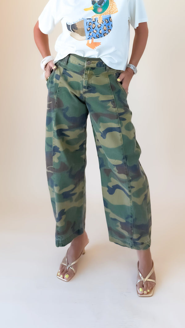 Barrel Leg Cropped Pants/Camo