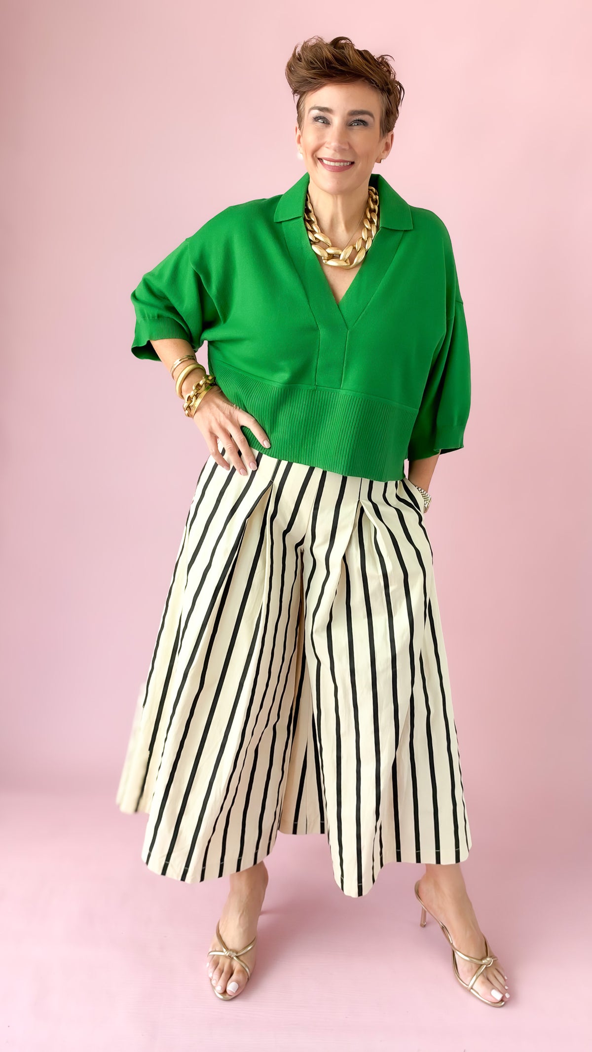 V-Neck Cropped Sweater/Kelly Green