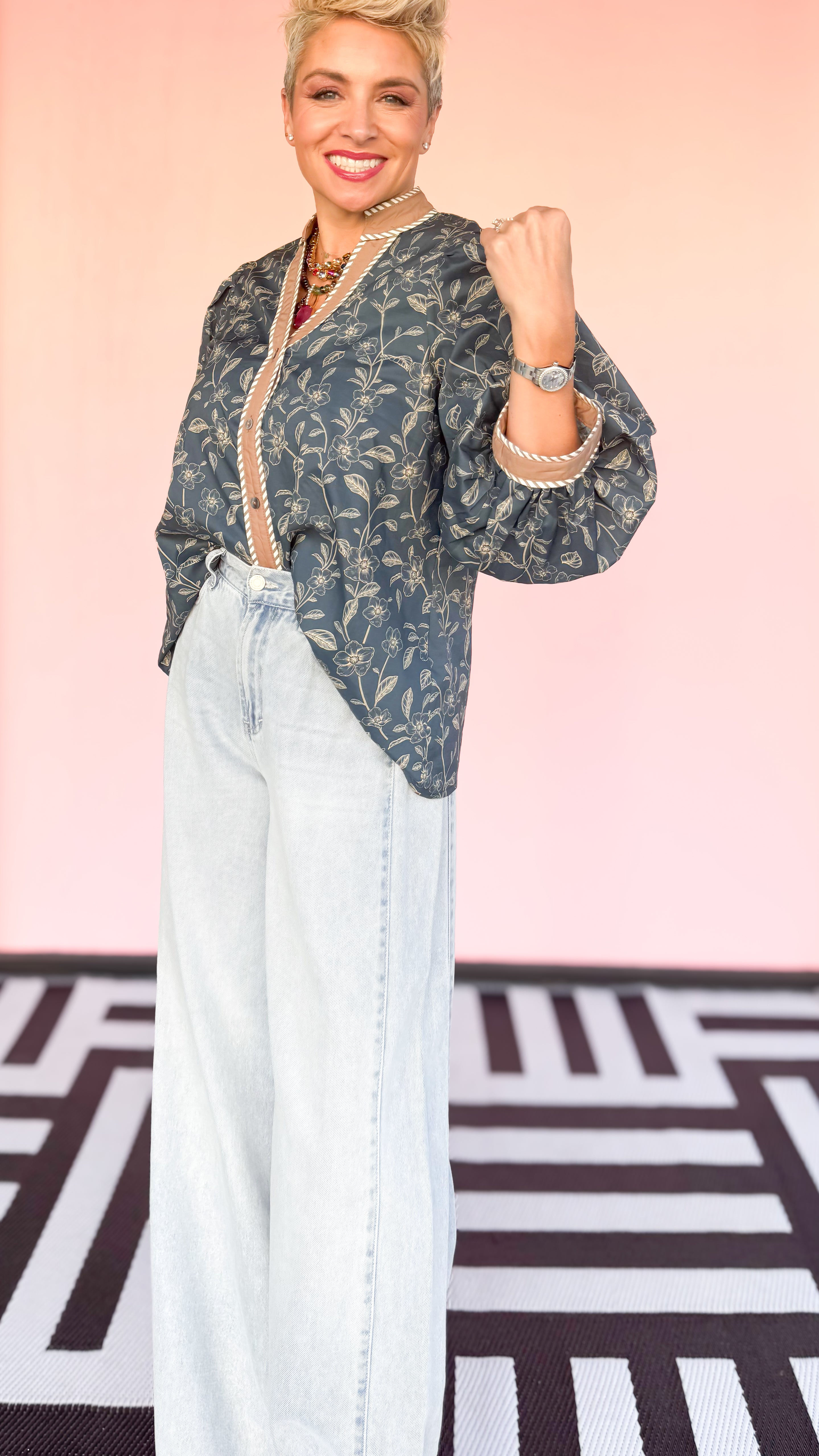 Julia Floral 3/4 Sleeve Top/Navy - The BLVD