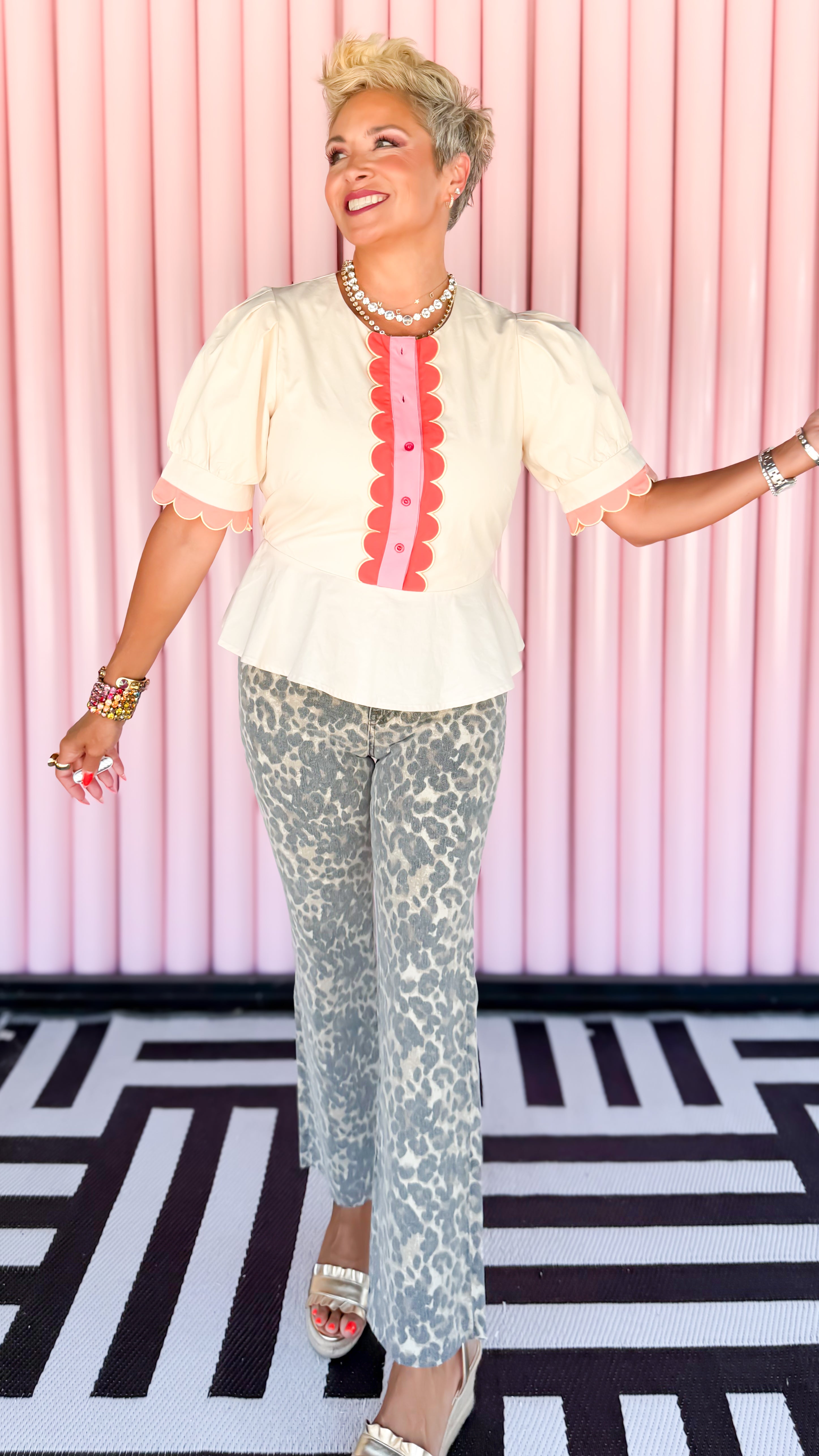 Scallop Puff Sleeve Top/Cream