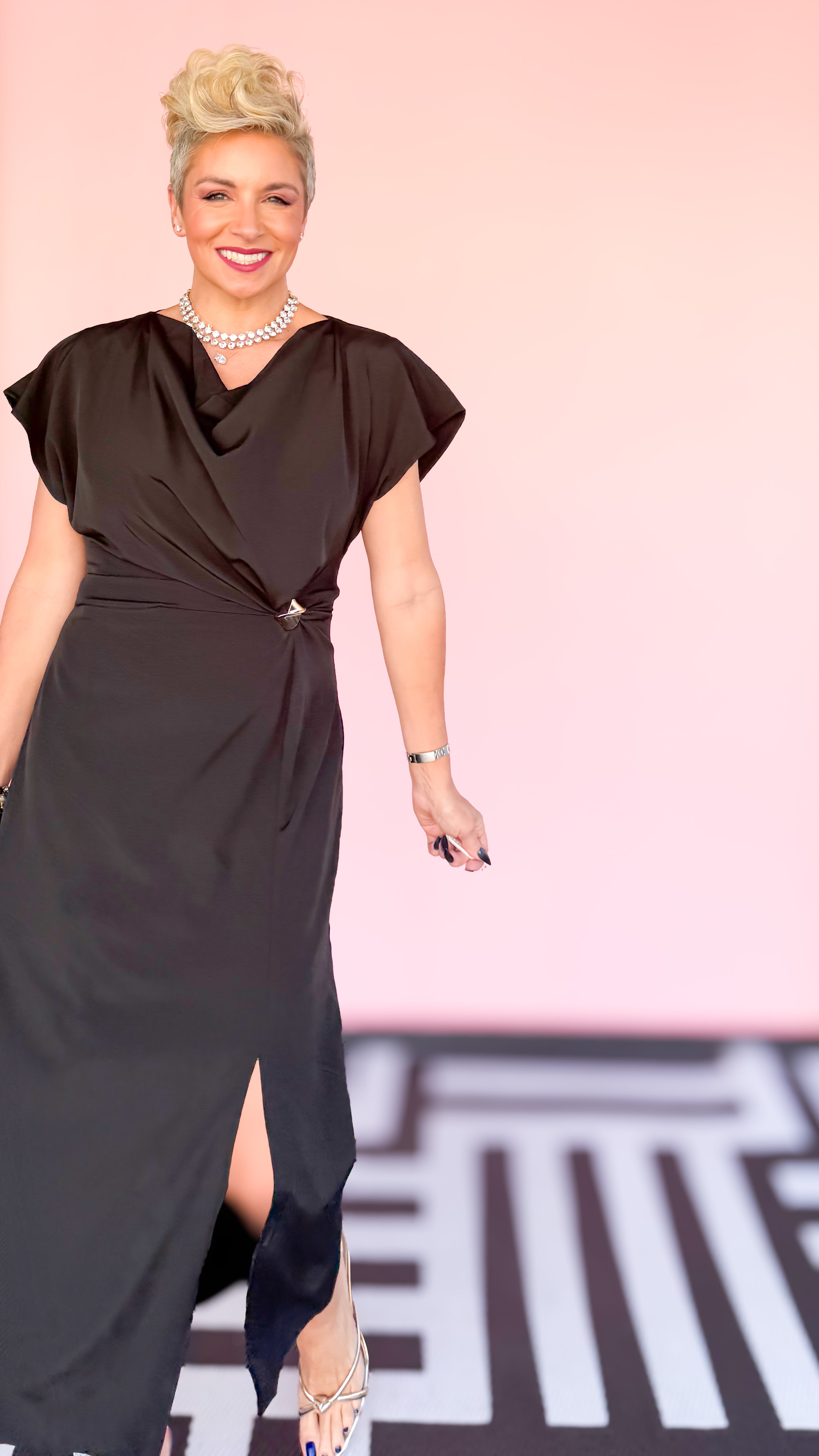 Becky Gathered Waist Midi Dress/Black