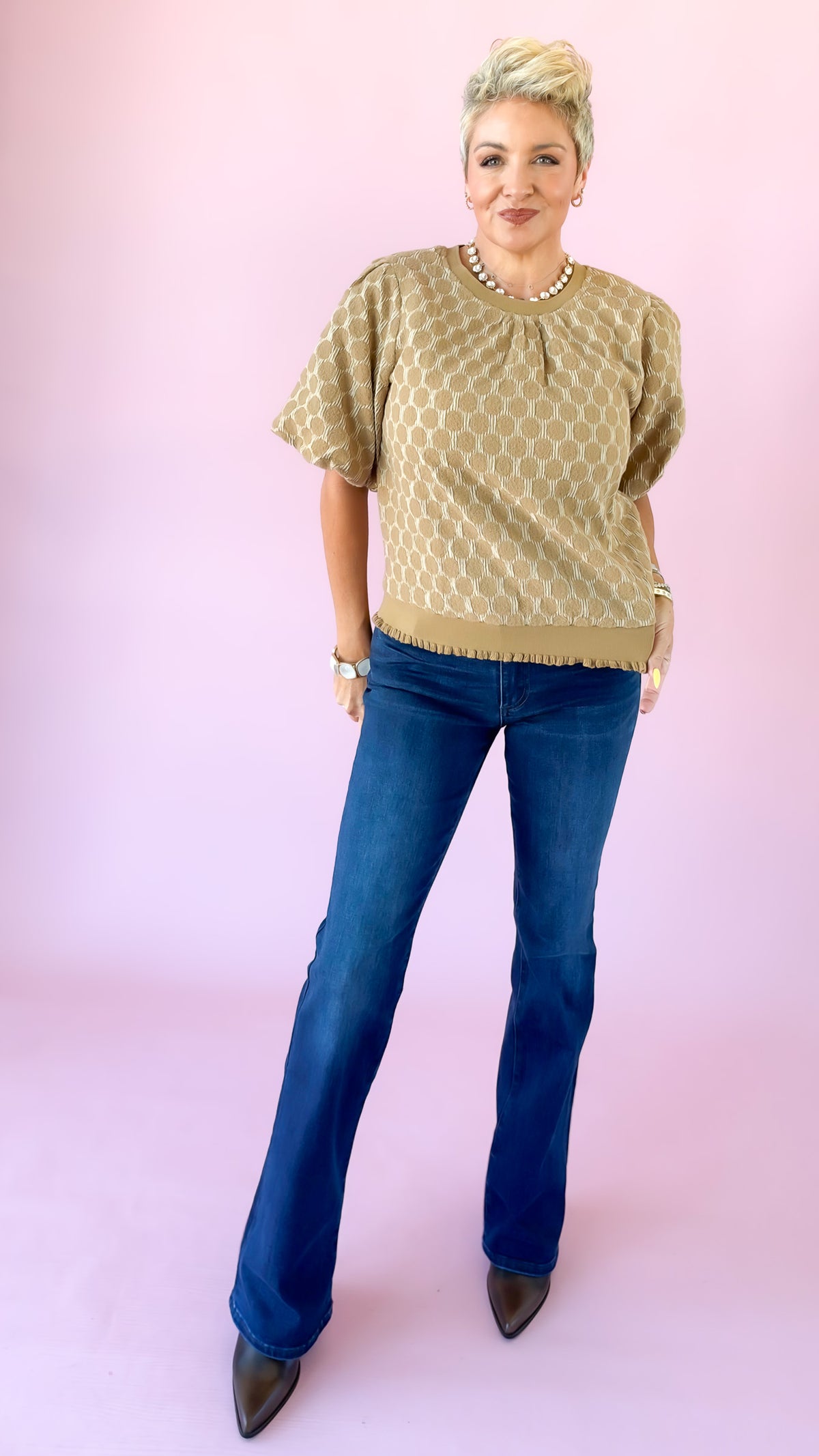 Bubble Sleeve Dot Top/Taupe