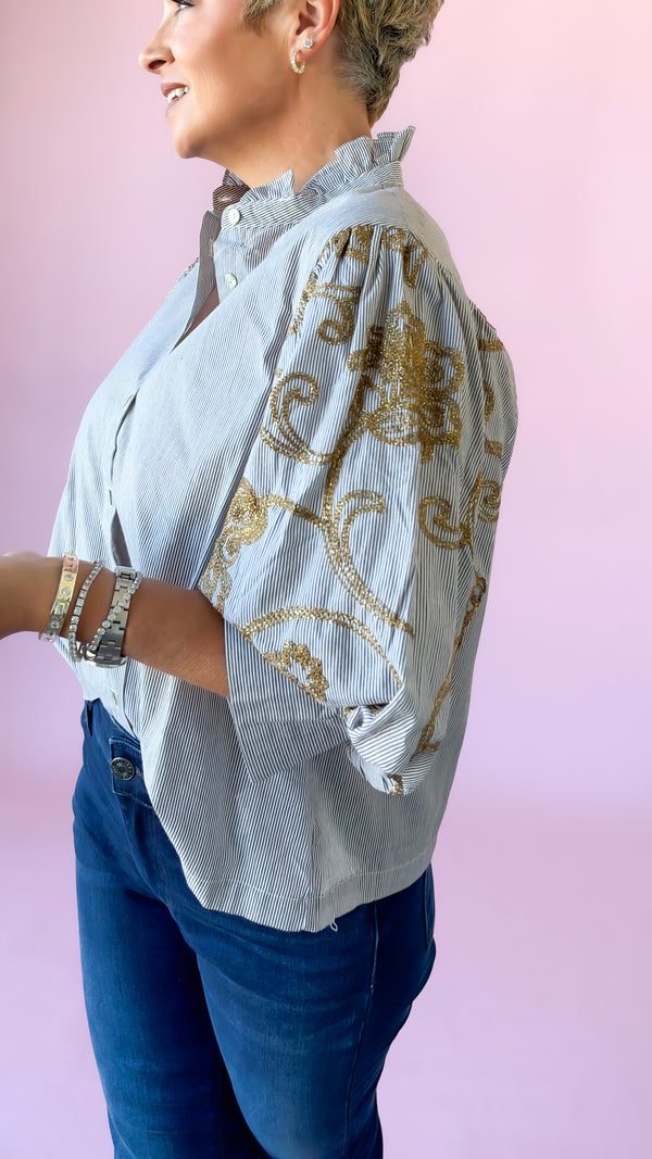 Ruffle Embroidery Sleeve Blouse/Brown