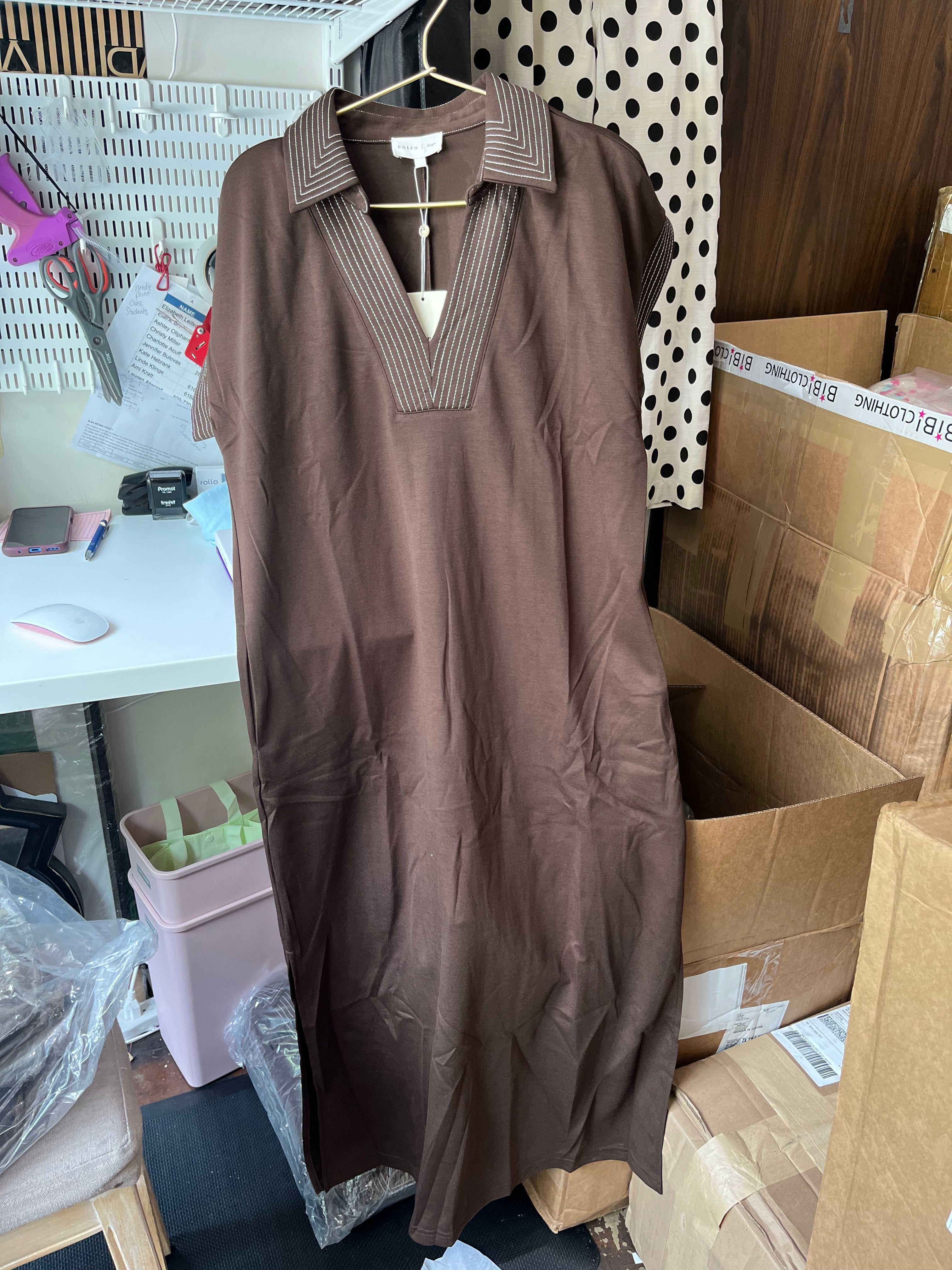 Tiffany V-Neck Dress/Brown