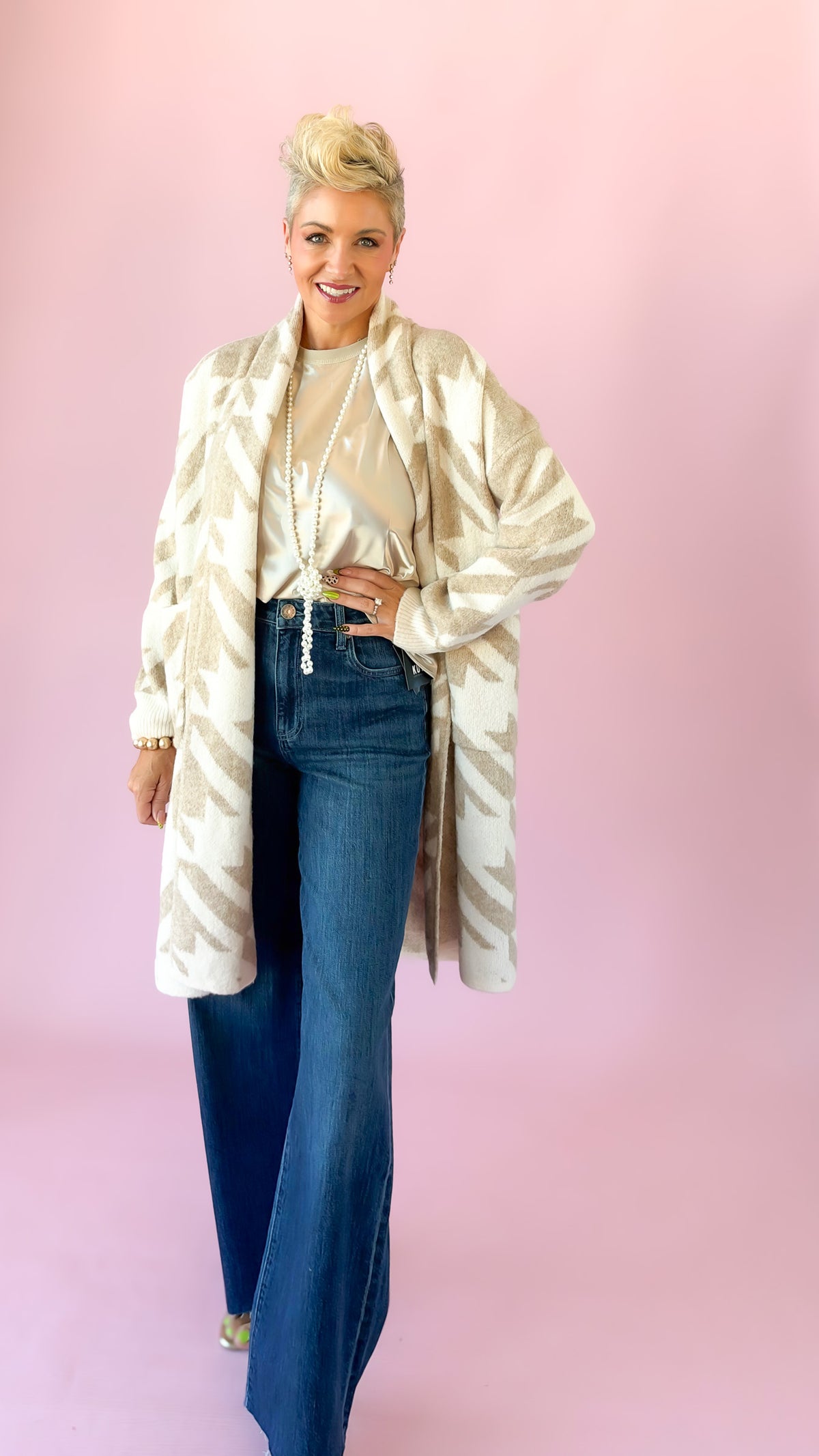Crewneck Short Sleeve Satin Top/Taupe