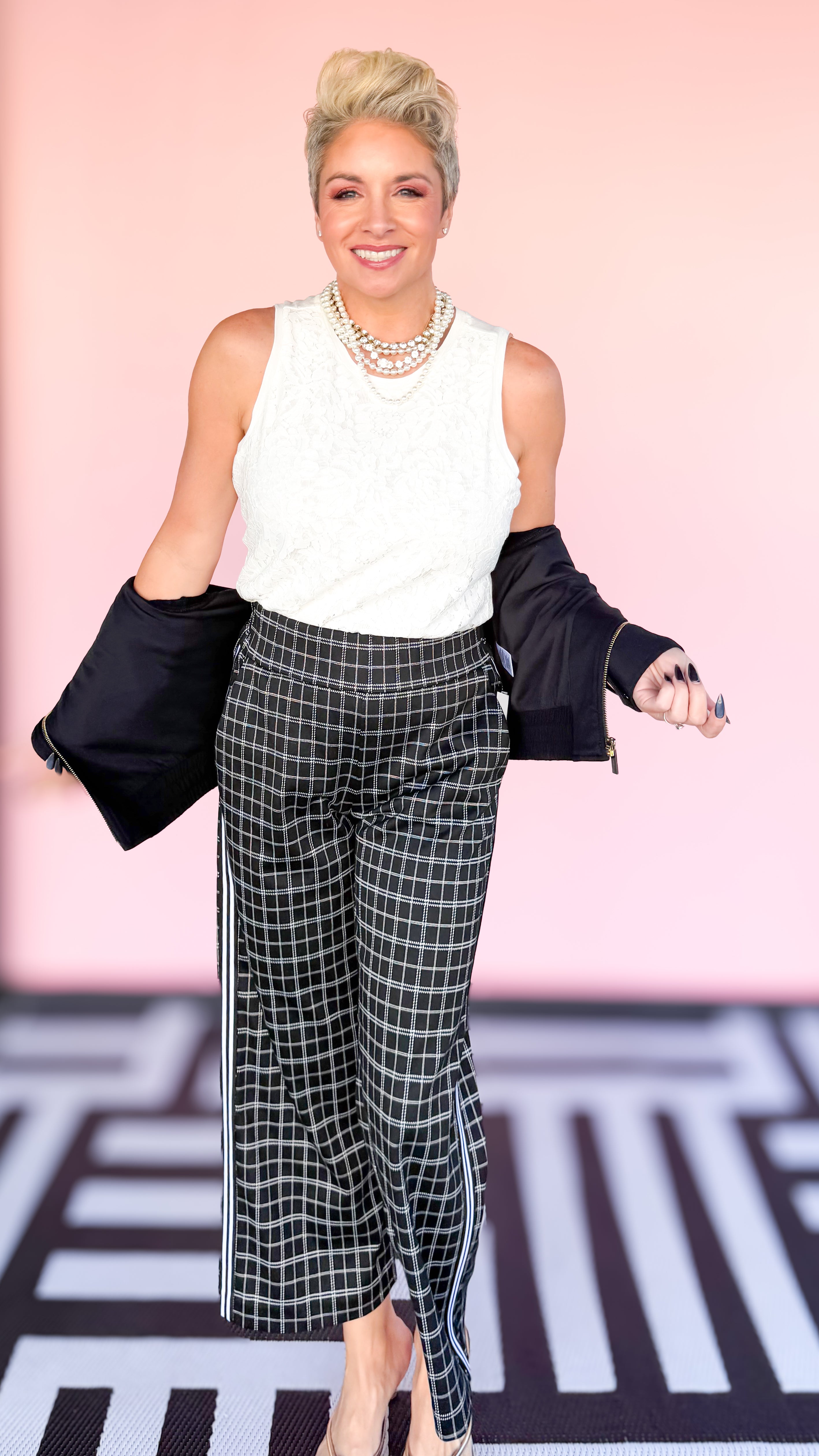 SLEEVELESS LACE/KNIT TOP/Cream