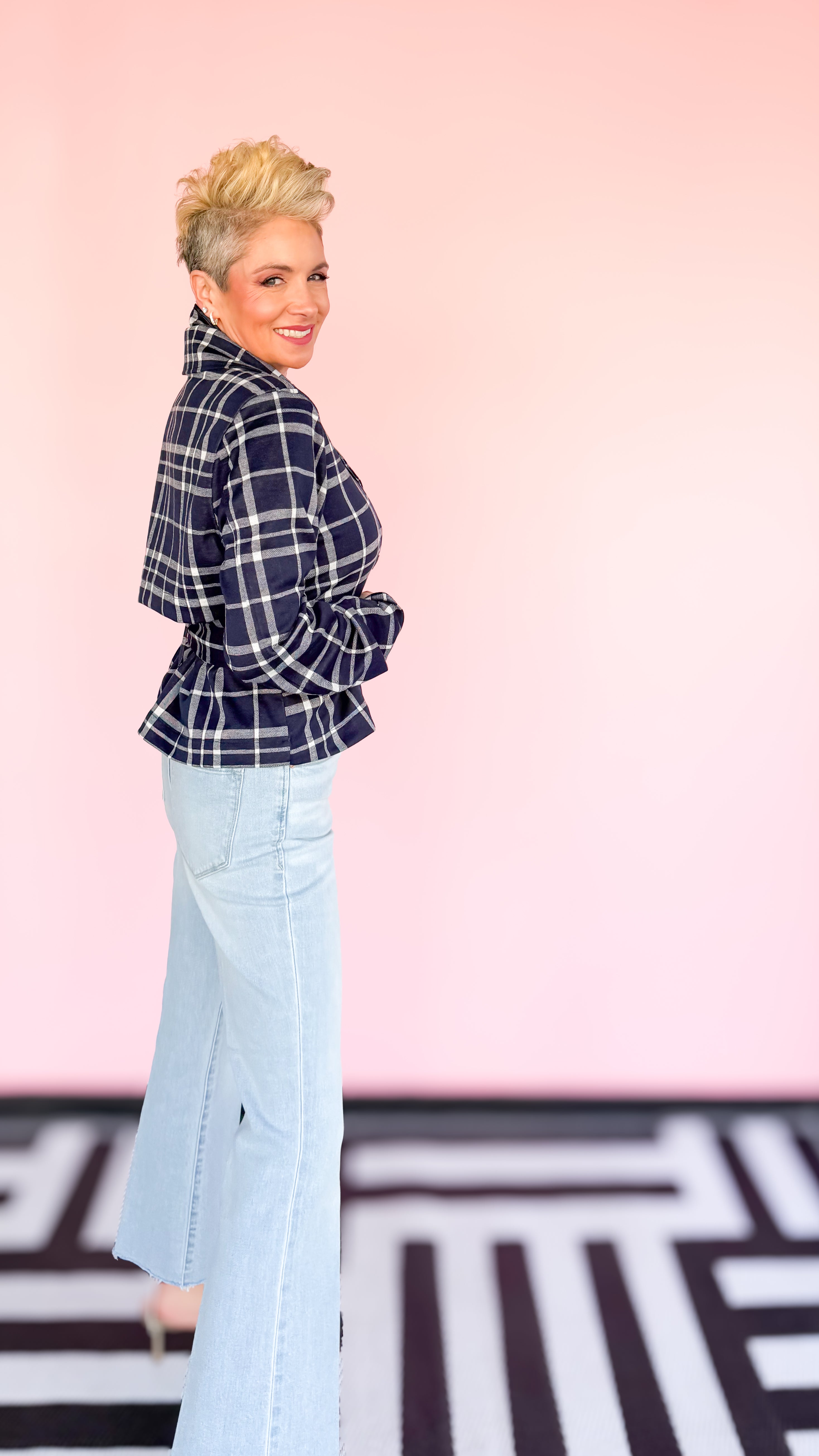 Cropped Plaid Trench Coat/Navy