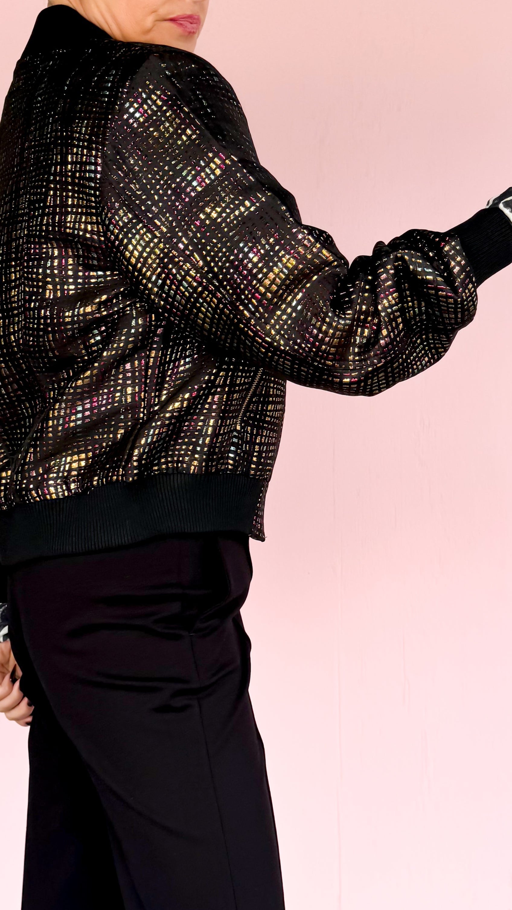 Alexa Shiny Cropped Jacket/Black - The BLVD