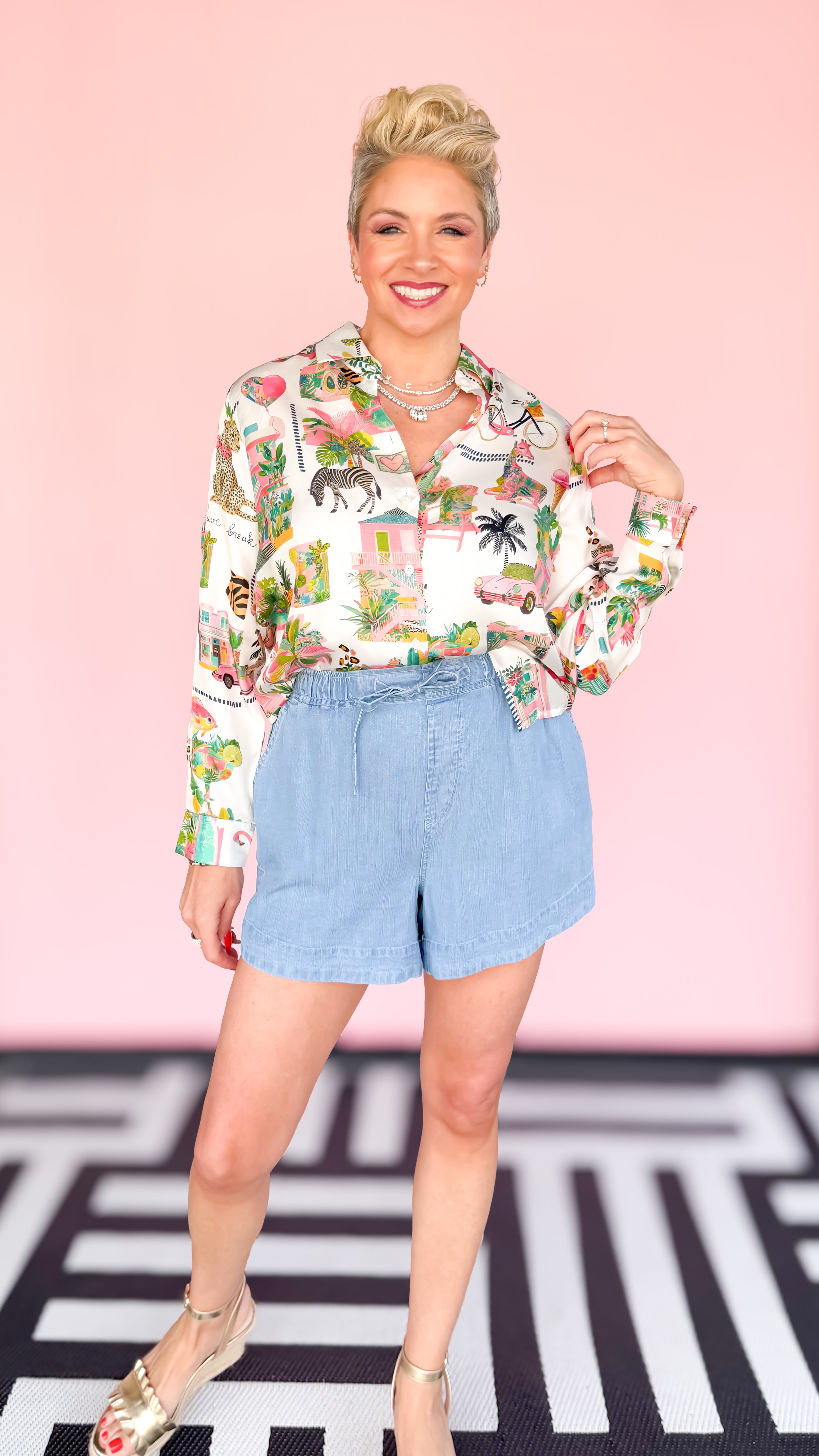 Chambray Elastic Waist Shorts/Blue - The BLVD