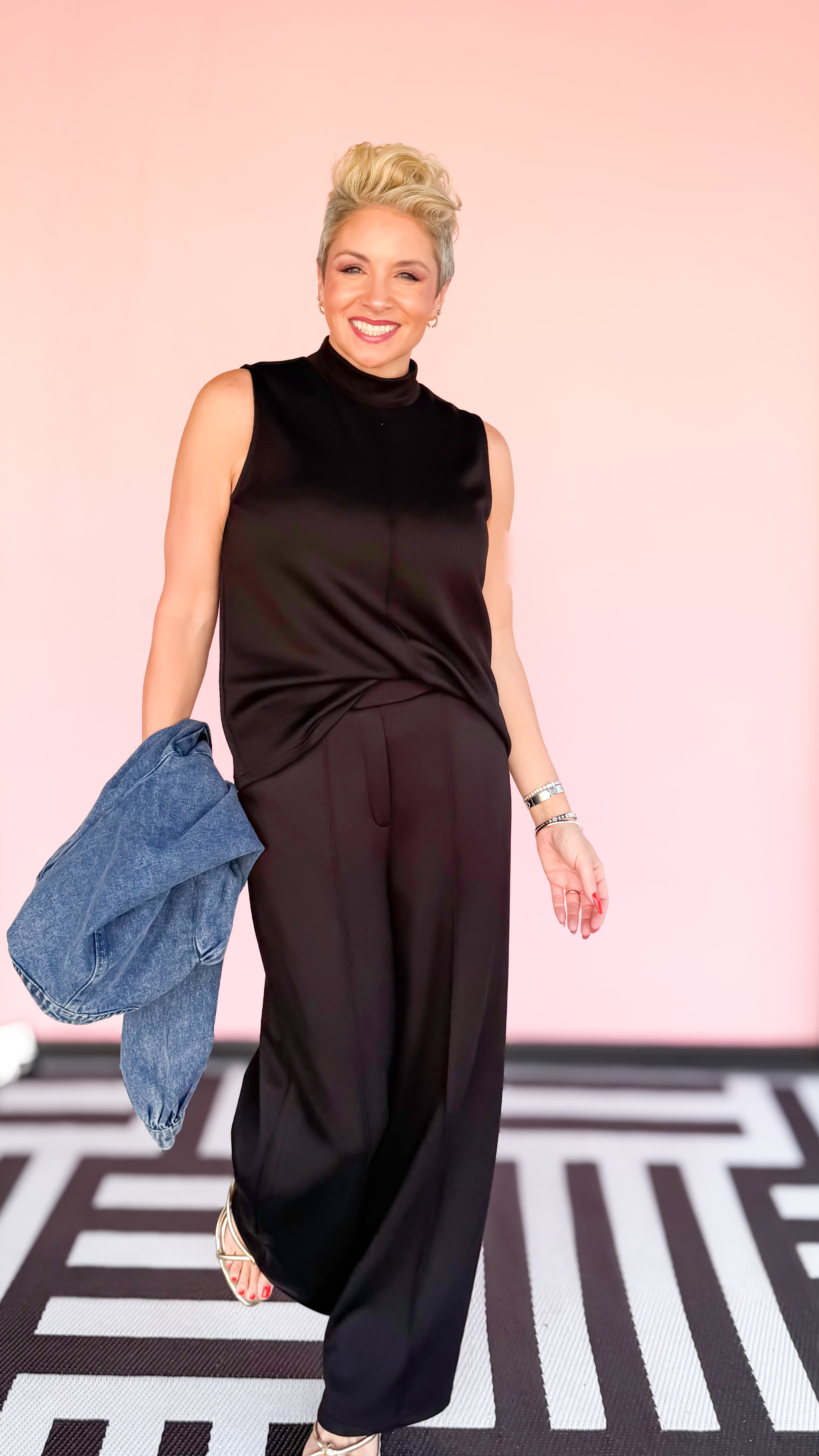 Gina Sleeveless Mock Neck Top/Black - The BLVD