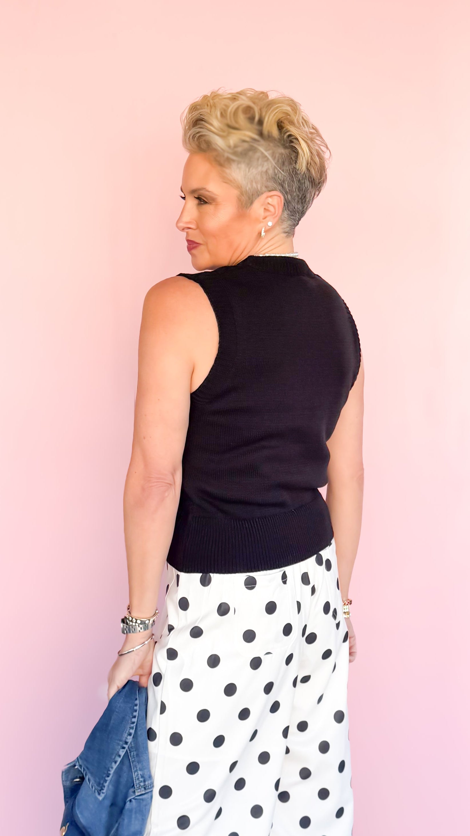 Round Neck Knit Sweater Vest/Black - The BLVD