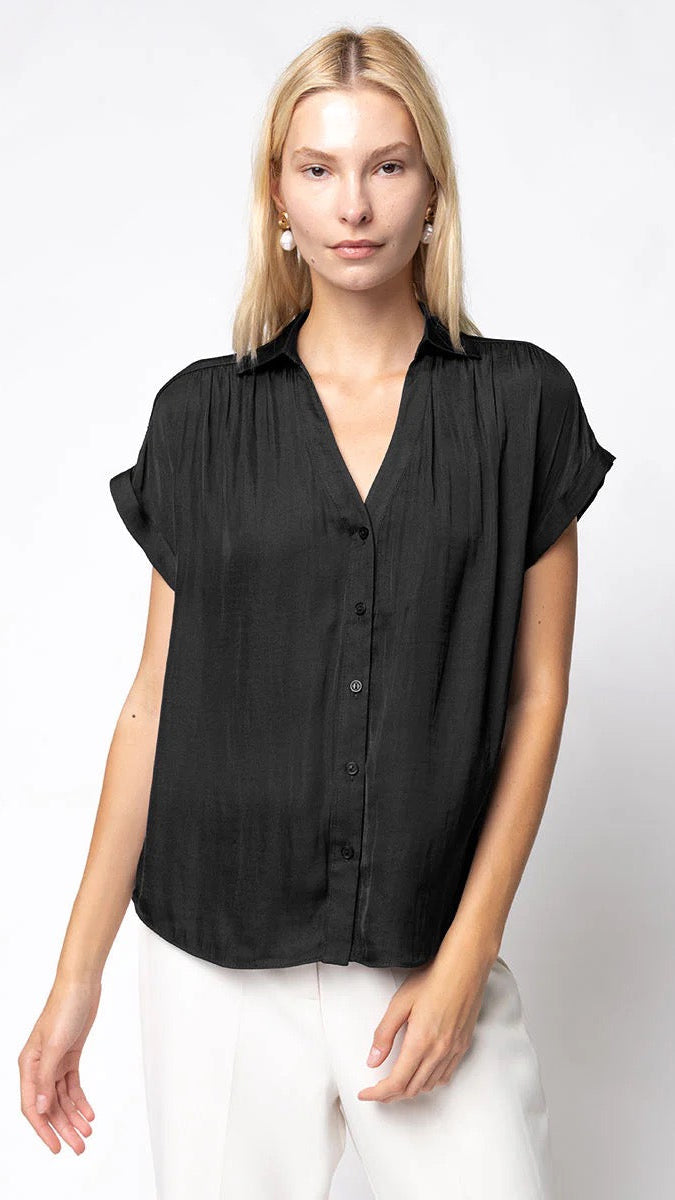Kaitlyn Short Sleeve Blouse in Black - The BLVD