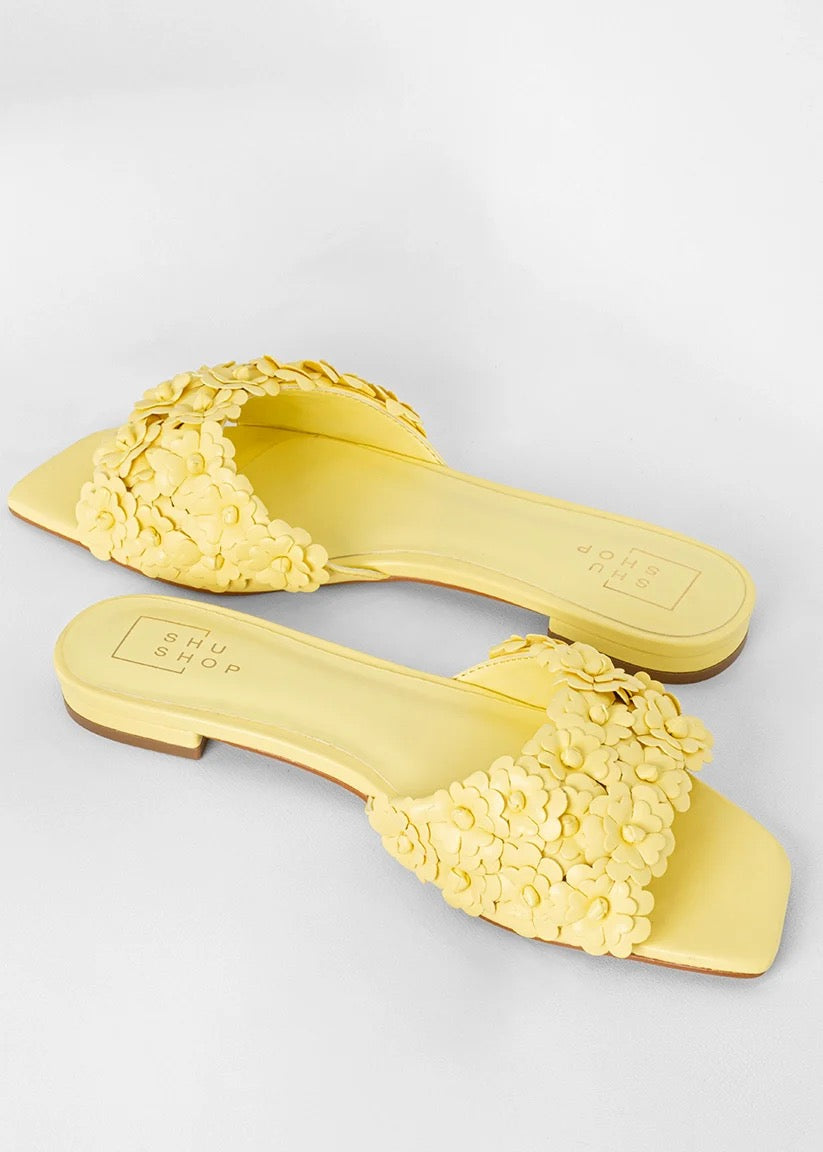 Camillia Flower Slide/Yellow - The BLVD