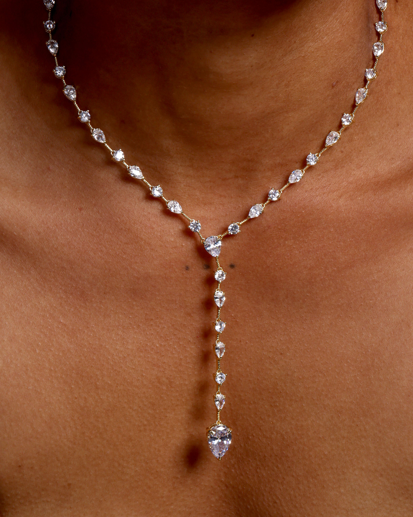 Gorgeous Lariat