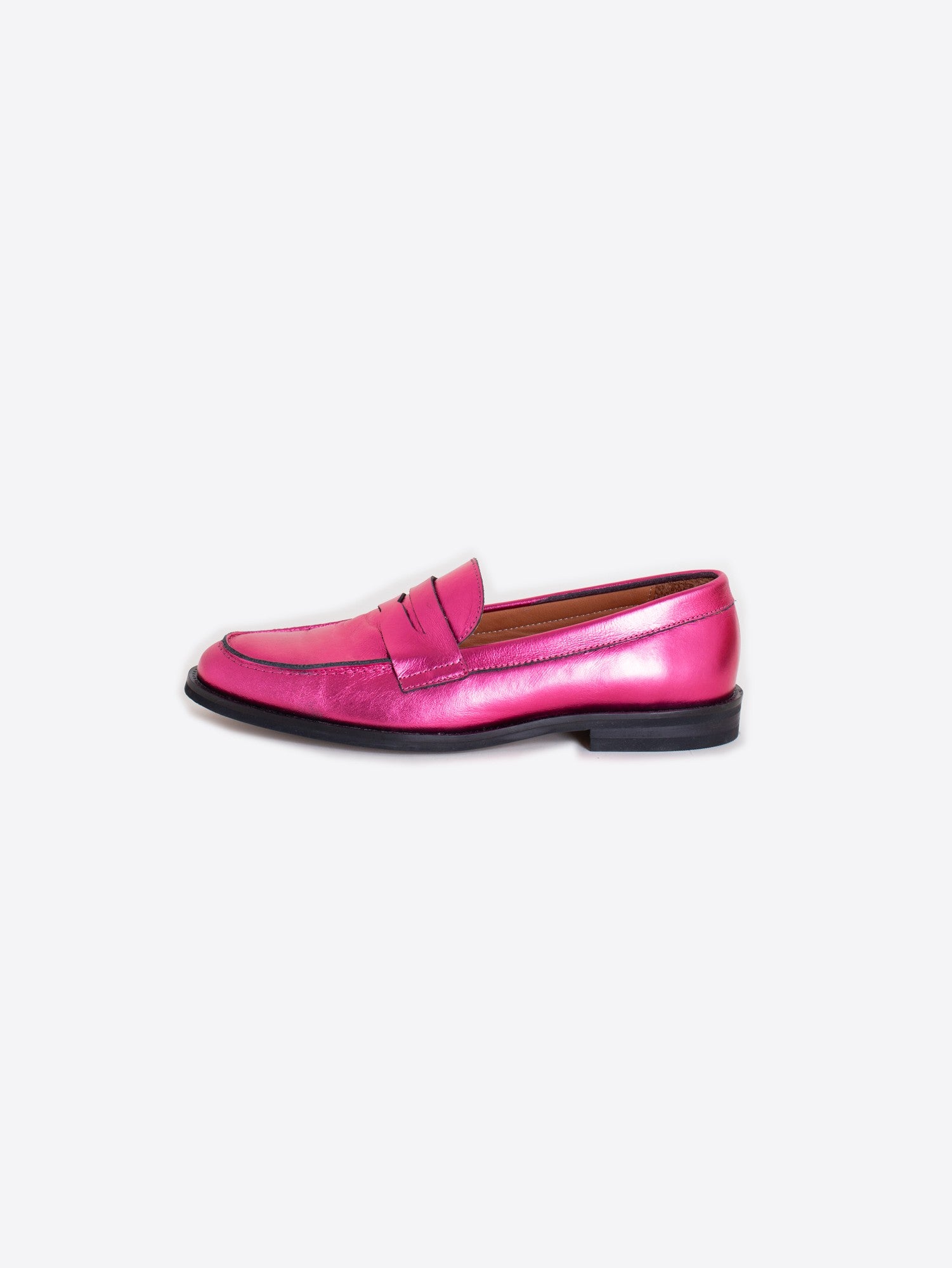 Leather Loafer/Metallic Pink - The BLVD