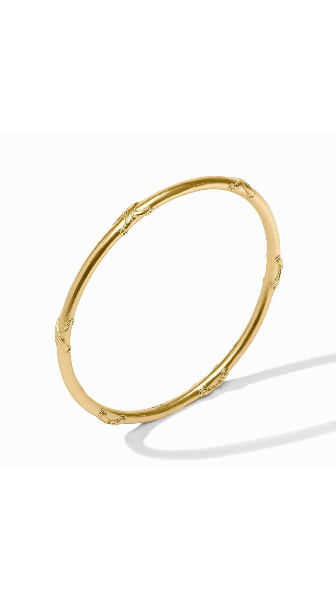 Julie Vos Essex Bangle in Gold - standing view